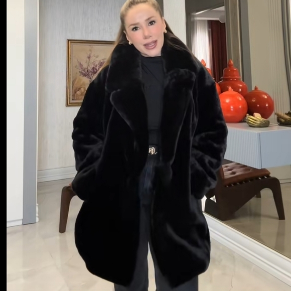 Zara FAUX FUR COAT BLACK Size XS S M - Picture 15 of 16